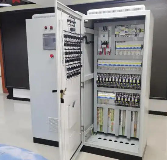 贵阳展泰配电箱厂